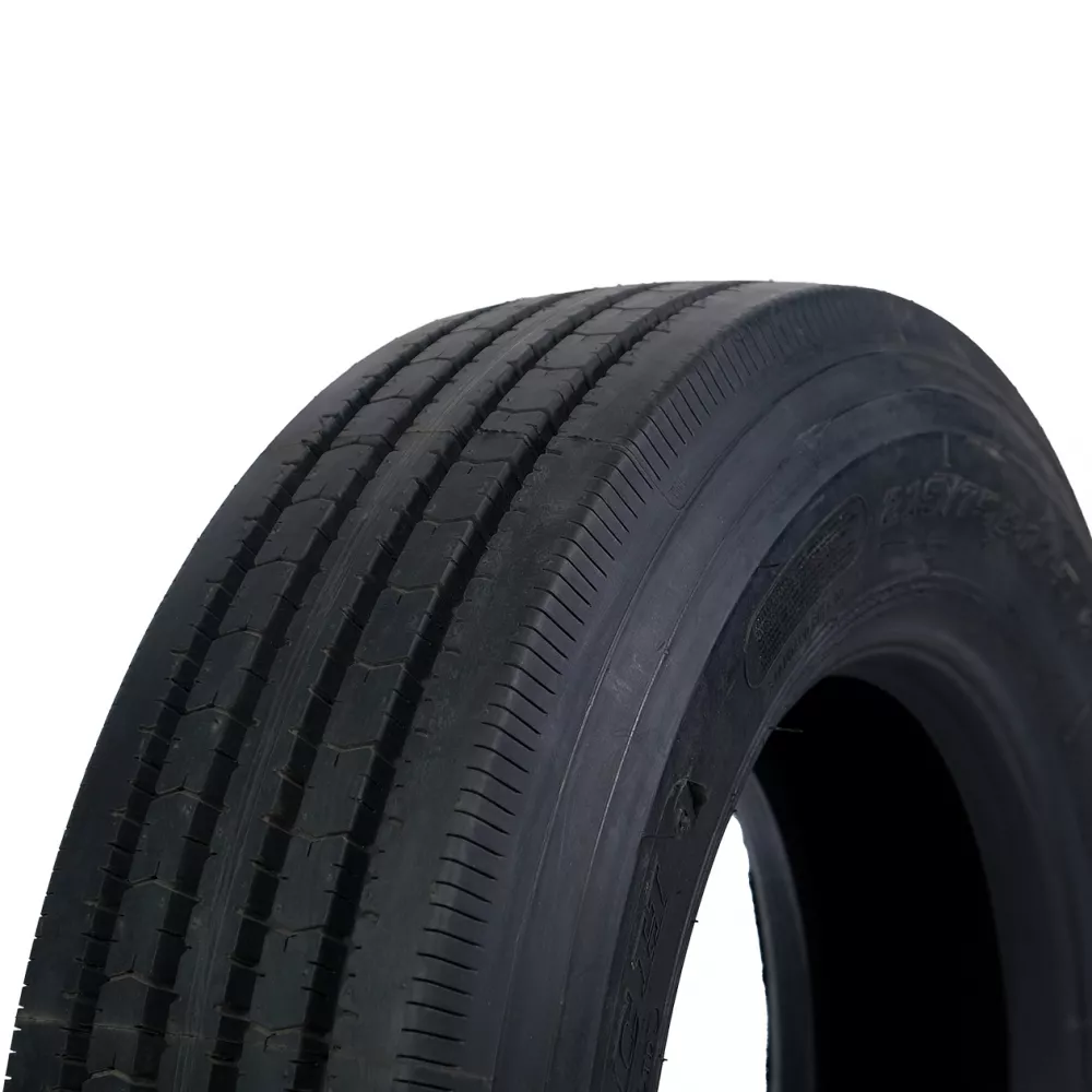 Грузовая шина 215/75 R17,5 Long March LM-216 16PR в Усть-Катаве